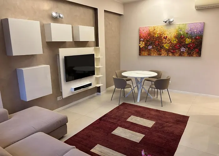 شقة Holiday Home Parma *